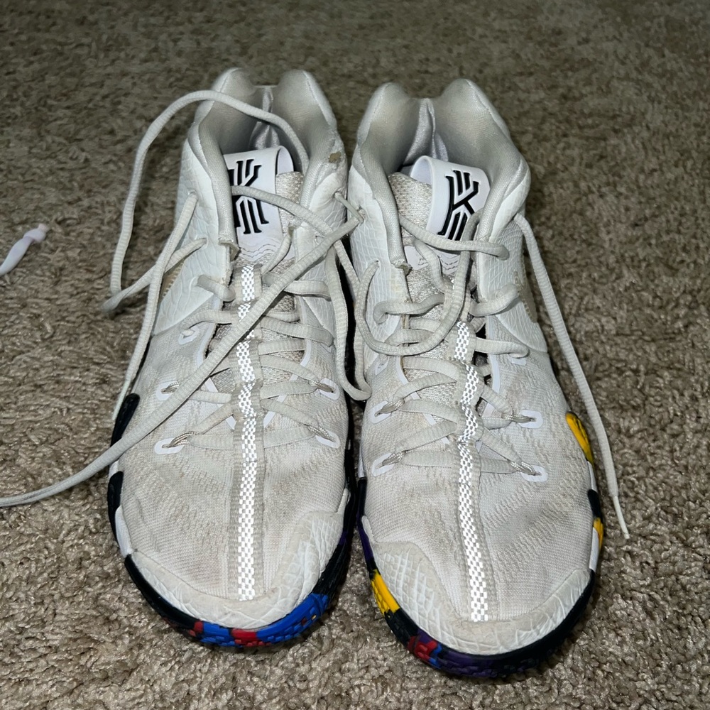 nike basketball shoes